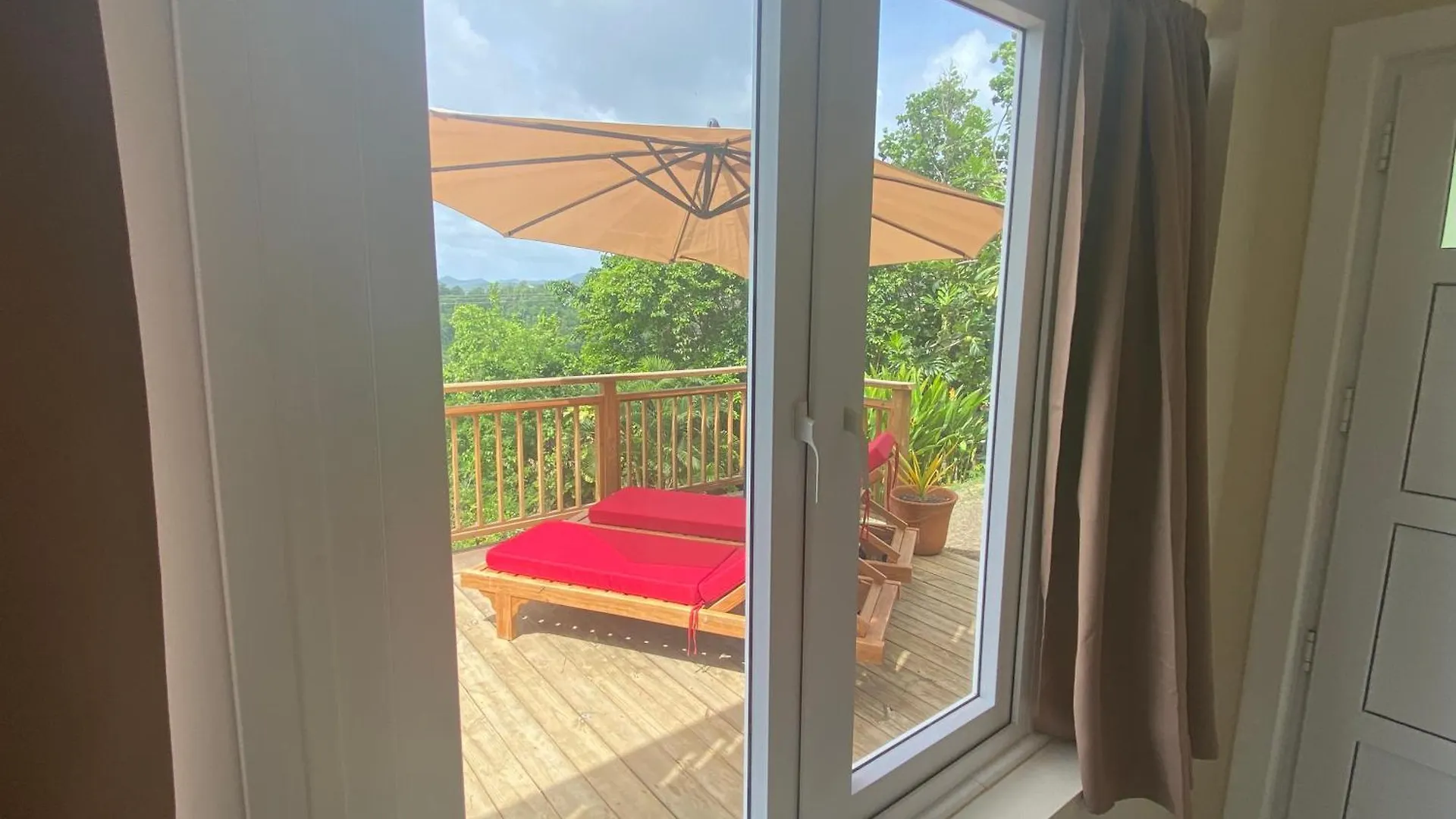 Memwa Villas Castries Guest house